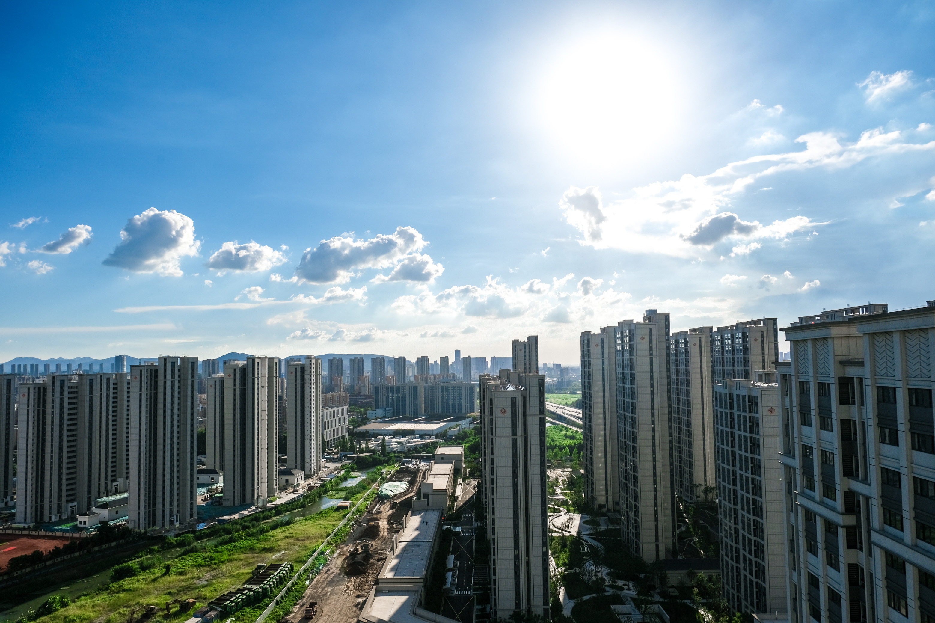 台风过境，，，这一大波民生项目be like（图说包管房）