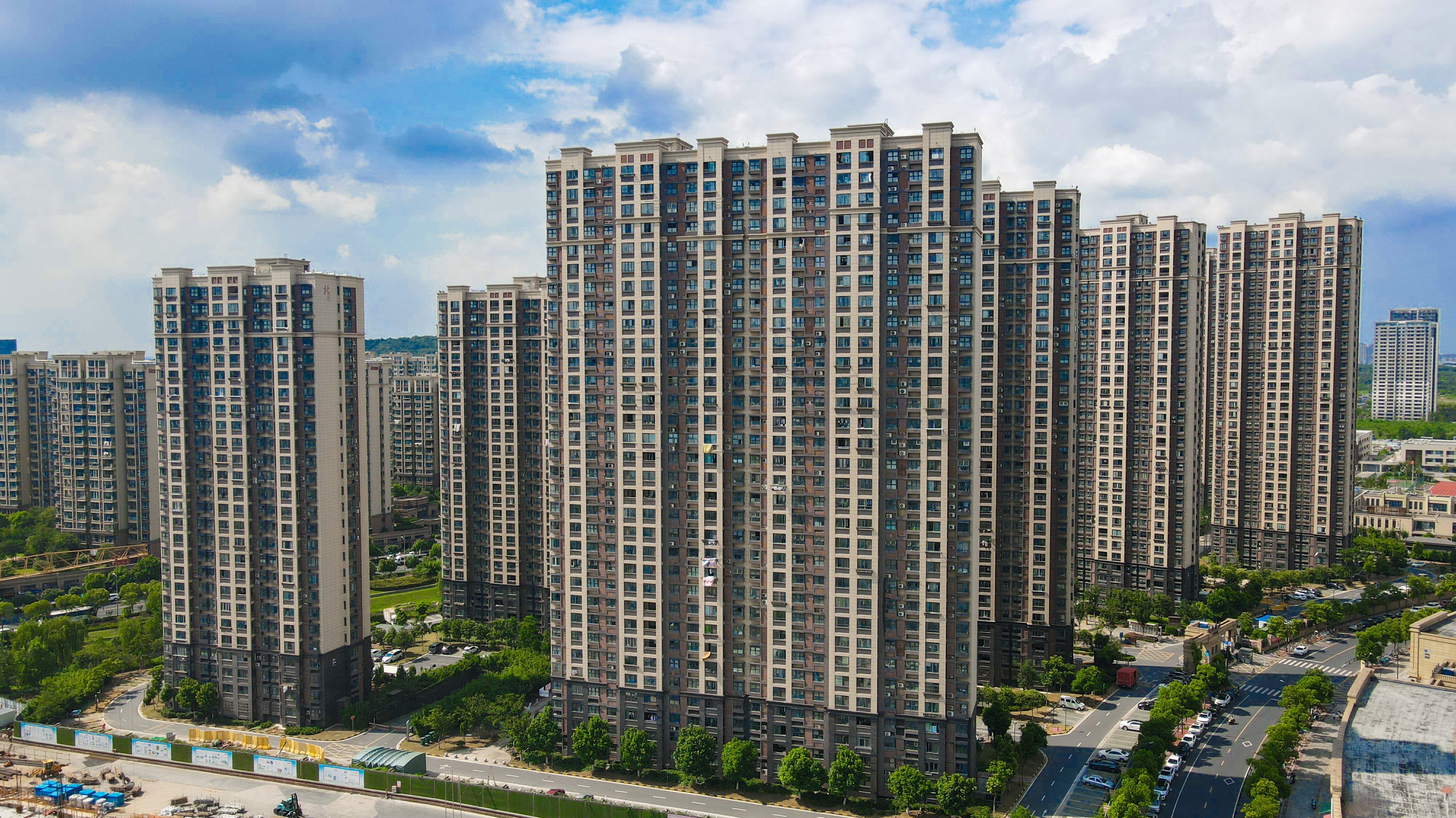 台风过境，，，这一大波民生项目be like（图说包管房）