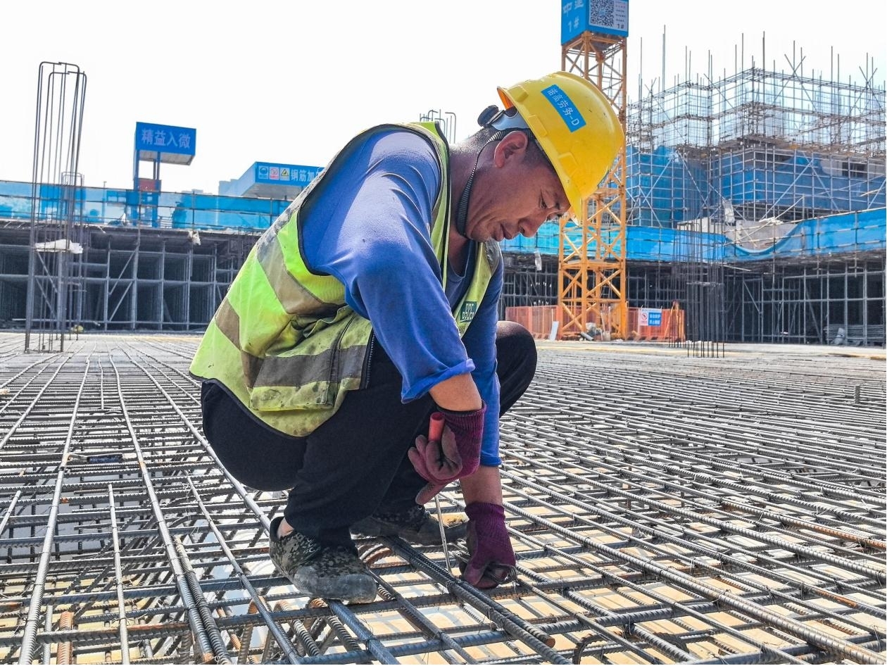 火热江北丨城市建设者：：用汗水“筑”就城市之美